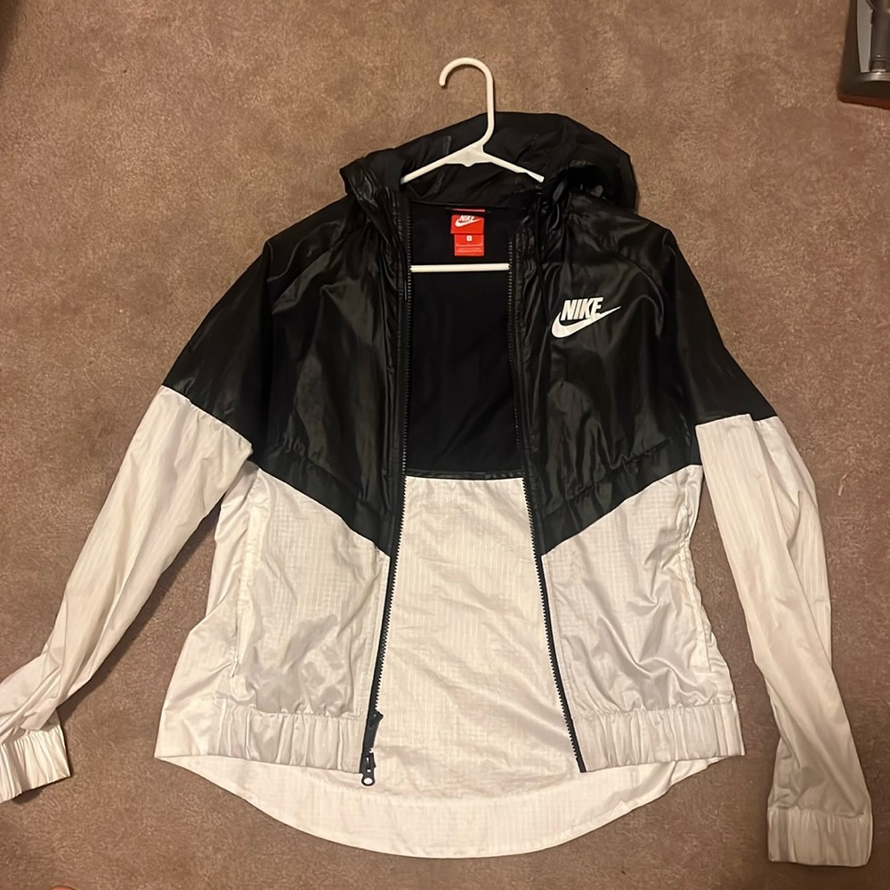 Nike light weight windbreaker